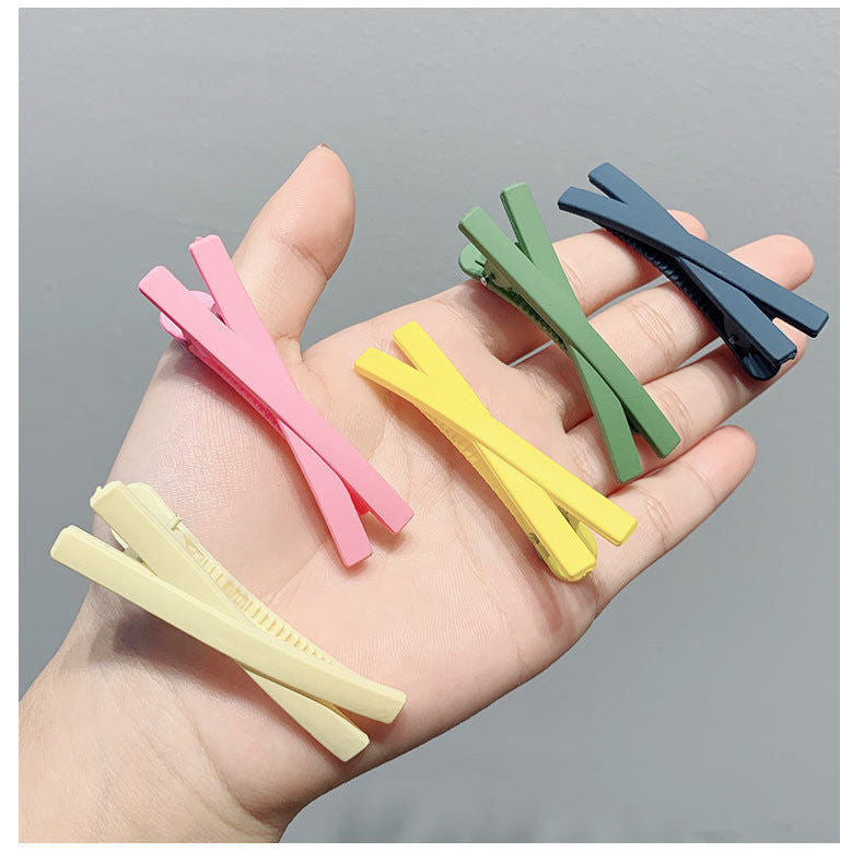 11.04 New -- Crossing Hair clip $1 for 5pcs